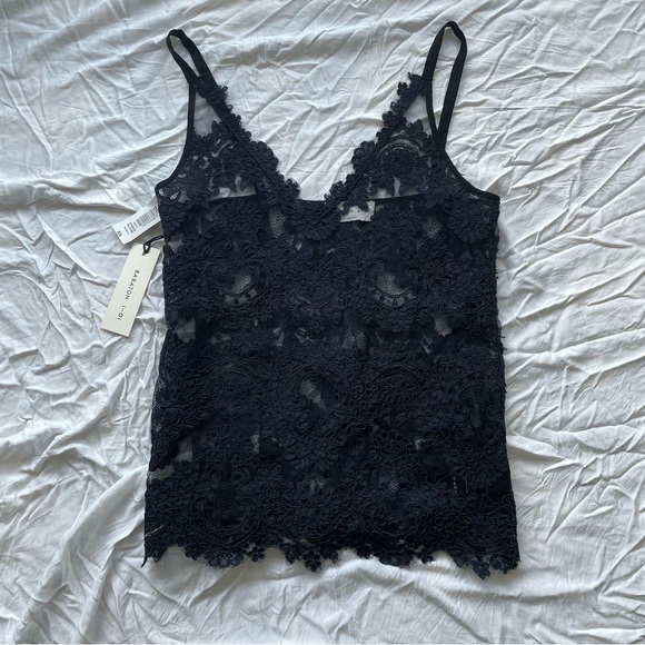 NWT Aritzia Babaton 1-01 Inkwell Lace Franck Blouse Size XS - Picture 3 of 9